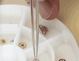 南京劳力士手表进水了停了